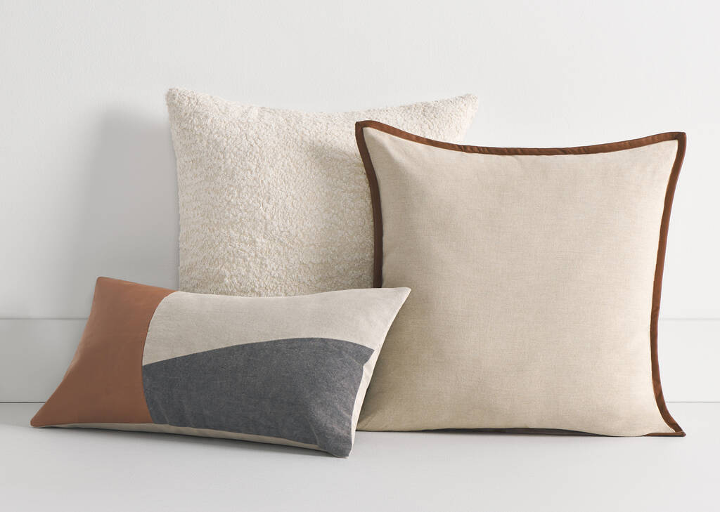 Oat Milk Latte Pillow Set